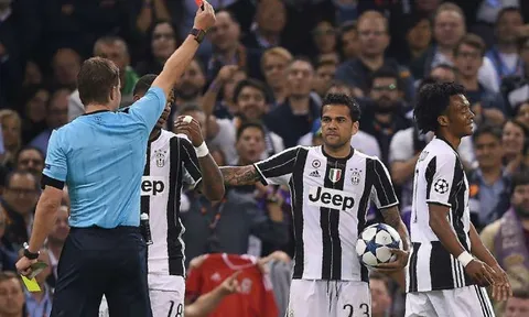 Quay chậm: Ramos 'ăn vạ', Cuadrado nhận thẻ đỏ ngớ ngẩn