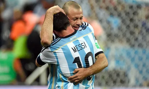 Quên Messi đi, Argentina cần đổ máu và Mascherano thủ lĩnh hơn