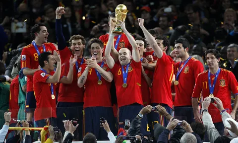 ĐT Tây Ban Nha và World Cup 2018: Tìm lại “Cơn lốc đỏ” ngày nào
