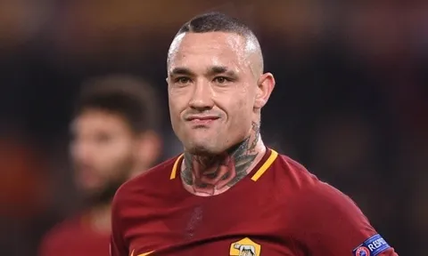 AS Roma đang "nhìn rau gắp thịt"?