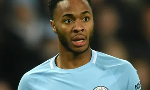 XONG: Pep lên tiếng, tương lai Raheem Sterling đã rõ