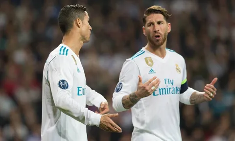 Ramos phản pháo Ronaldo: Real Madrid như một gia đình