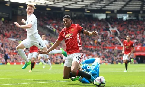 Rashford, Mourinho nói gì sau cáo buộc ăn vạ?
