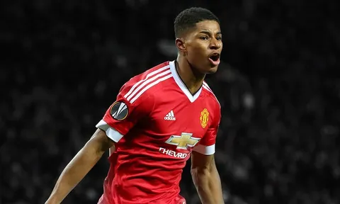 Thi đấu như “mất hồn”, vì đâu Rashford vẫn được MU níu giữ?