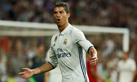 Real Madrid 4-1 Sevilla: Bất lực trước Ronaldo
