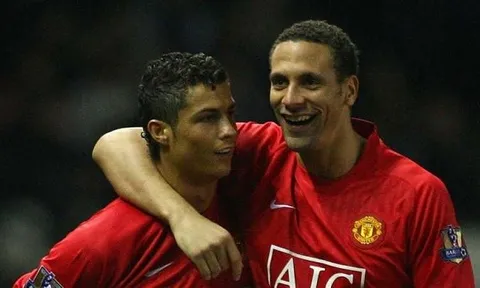 Rio Ferdinand hy vọng Ronaldo trở lại Man United