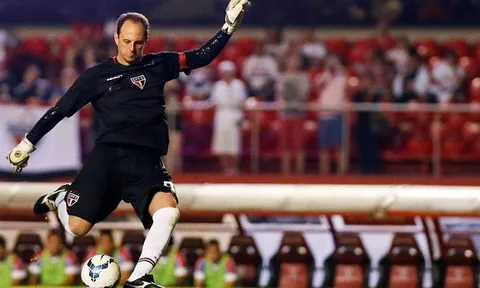 Rogerio Ceni - Thủ môn chuyên ghi bàn từ những cú sút phạt
