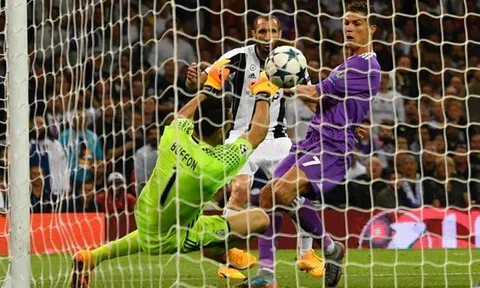 Trước thềm đại chiến, Buffon gọi CR7 là “sát thủ”