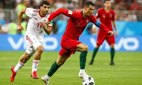 Muốn cản bước CR7, Uruguay cần dùng cả 11 cái tên trong đội hình