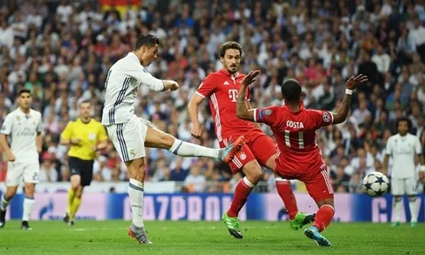 Bayern lên tiếng về thương vụ "bom tấn" mang tên Ronaldo