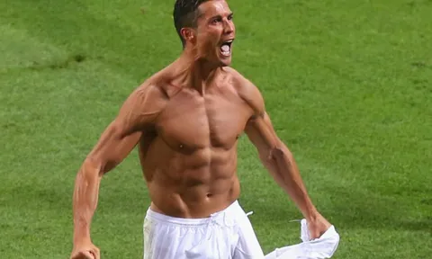 Tại sao Ronaldo luôn là tâm điểm trong đêm chung kết?