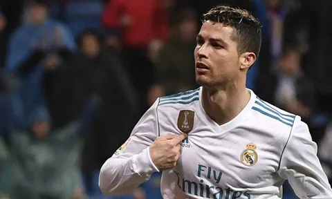 Ronaldo châm ngòi nổ rời Real trước chung kết C1 với Liverpool