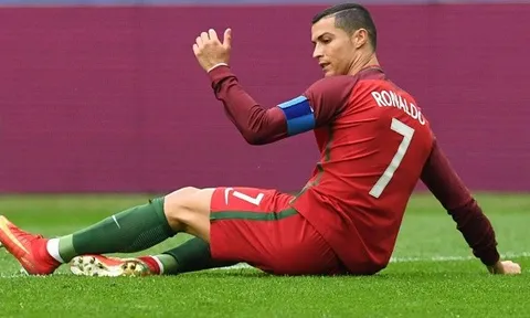 "Ronaldo đang bị tổn thương bởi cáo buộc trốn thuế"