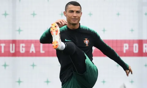Ronaldo giận điên người: Mối lương duyên với Real đã hết?