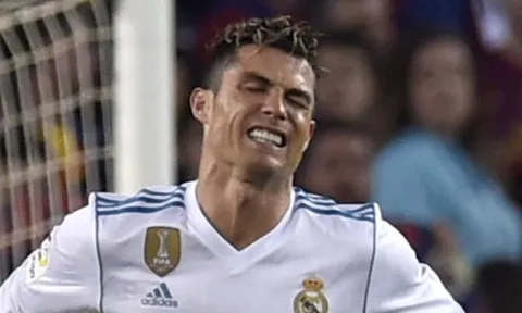 Ronaldo gieo sầu cho Liverpool