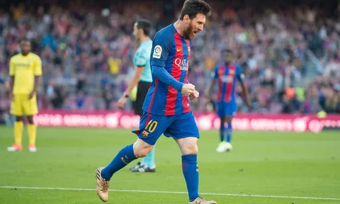Ronaldo gọi, Messi trả lời
