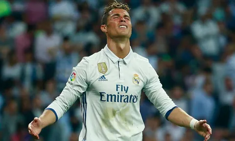 Ronaldo "hóa điên" khi Messi ghi bàn quyết định