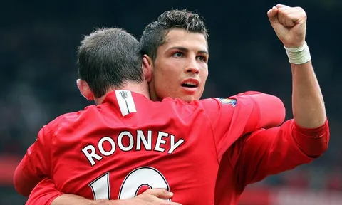 Ronaldo mâu thuẫn với Bale: Khi Bale không phải là... Rooney