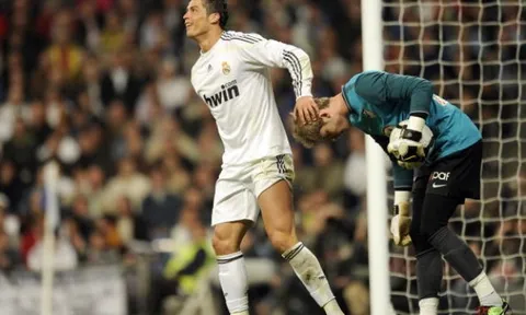 Ronaldo ngăn Real nổ 'bom tấn' De Gea?