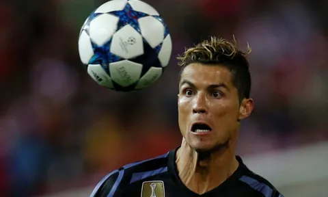 Bằng chứng Ronaldo làm 'giám đốc' của Real Madrid