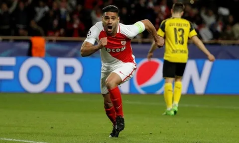 Ronaldo và Messi cũng phải ngước nhìn Falcao