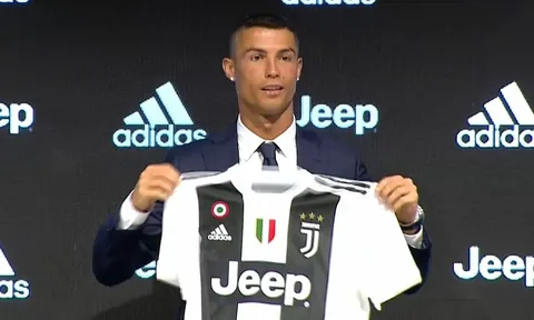 "Ronaldo xuất sắc nhất hành tinh"