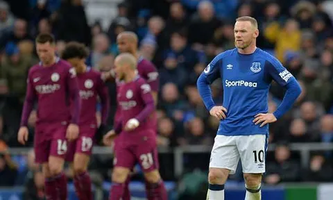 Rooney thẫn thờ nhìn Everton bị Man City hành hạ
