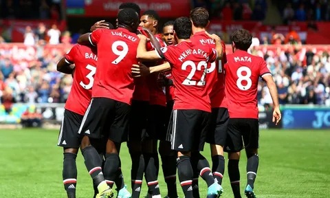 Ryan Giggs lo Man Utd sẽ thất thủ trước Swansea