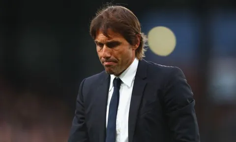 "Sa thải Conte ư? Cầu thủ Chelsea lại kiểm soát phòng thay đồ thì phải"