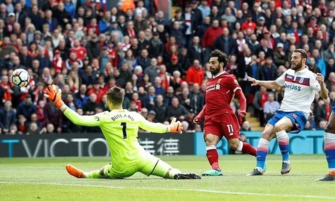 Salah lốp bóng như Welbeck, Liverpool hòa nhạt nhẽo trên sân nhà