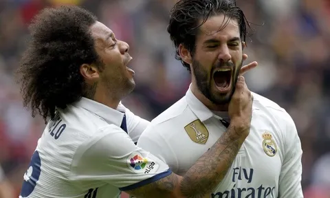 Sắm vai người hùng, Isco được Zidane đưa lên mây