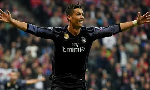 Sắm vai người hùng, Ronaldo bắn thông điệp đến anti-fan