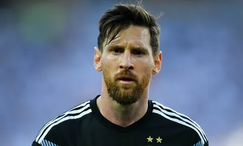 Sampaoli đã hiểu sai và dùng sai Messi?