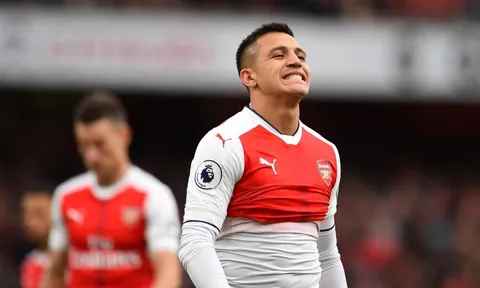 Sanchez nổi điên vì đại diện khuyên ở lại Arsenal