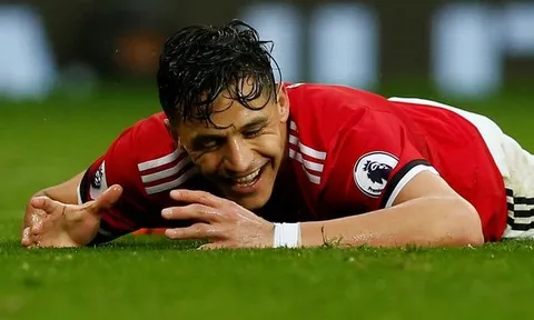 Sanchez và Mourinho: Lùi lại để tiến xa hơn