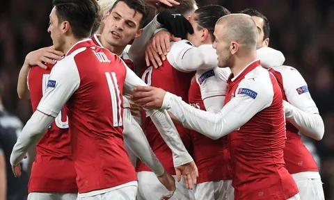 Sao Arsenal đòi 'đè bẹp' đội bóng nước Nga ở lượt về