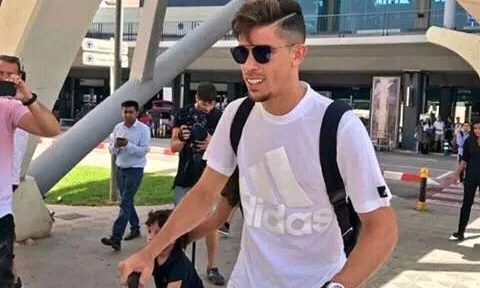 Sao Arsenal vượt kiểm tra y tế, sắp ra mắt Valencia