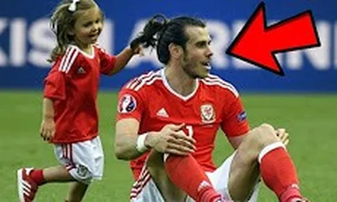 Sao bóng đá và những lần mang 'truyền nhân' tới sân
