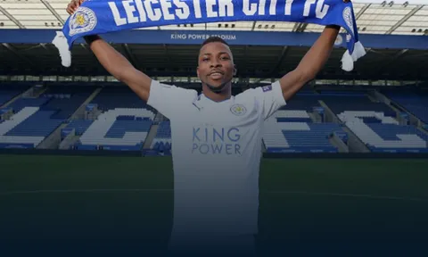 Sao Man City CHÍNH THỨC gia nhập Leicester City