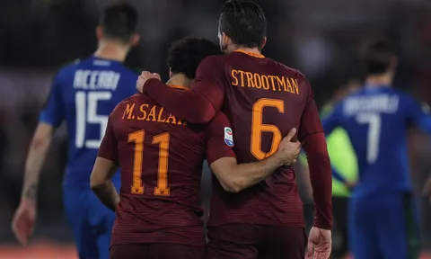 Sao Roma 'dìm hàng' Salah trước ngày gặp lại