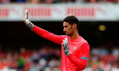 Sao Sevilla chính thức từ chối Liverpool