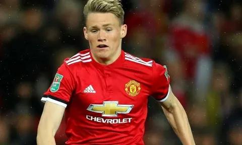 Sao trẻ Man Utd cam kết tương lai với đội tuyển Scotland