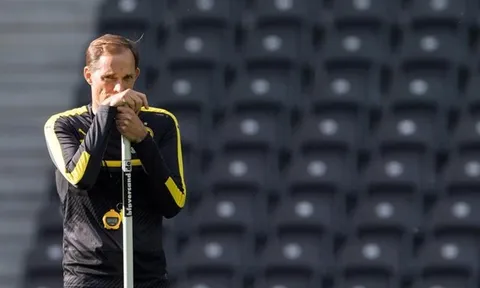 Sắp chia tay, Tuchel 'trầm tư' cùng Aubameyang