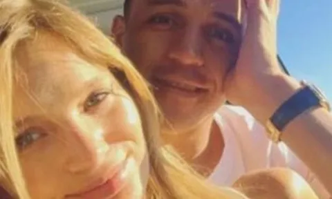 Sắp rời Arsenal, Sanchez 'du hí' trực thăng cùng bạn gái