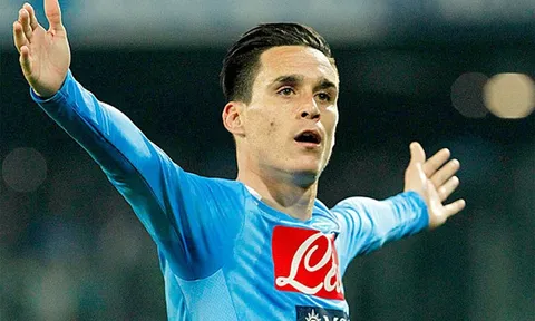 Sarri giục Chelsea chiêu mộ sao 35 triệu euro