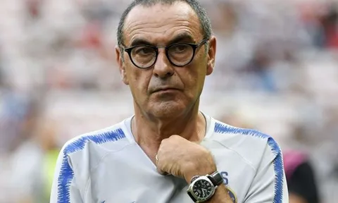 Sarri 'nổi cơn lôi đình' vì mục tiêu của M.U và Real thiếu chuyên nghiệp