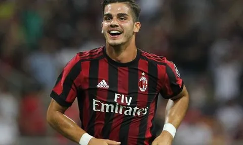 Sau 24 năm, AC Milan mới đáng sợ thế này tại châu Âu!