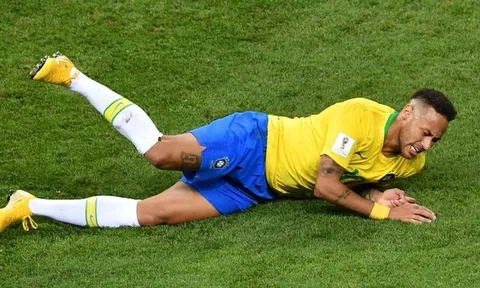 Sau tất cả, Neymar thừa nhận việc "diễn sâu" ở World Cup 2018