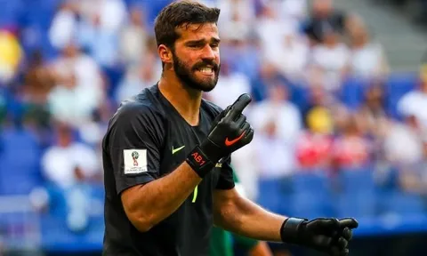 NÓNG: Alisson chính thức nói lời chia tay Roma để đến Anh