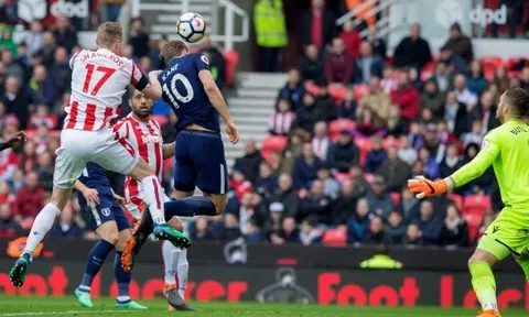 Harry Kane không vui khi bị Salah, Vardy châm chọc